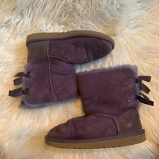 Ugg Baily Bow ll short sz 4 big girl purple pulm suede sheepskin boot
