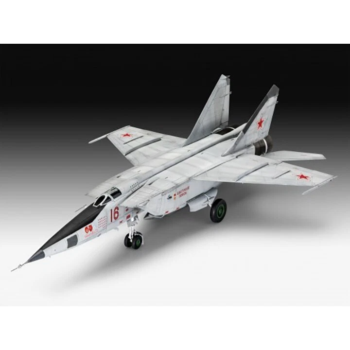 Revell #03878 1/72 MiG-25RBT Foxbat - Image 2 of 4
