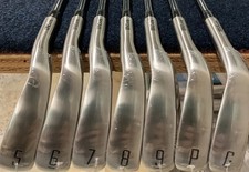 Wilson Dynapower Iron Set 5-PW  G, UST Recoil Dart 70 R Shafts