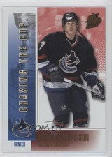 2002-03 Pacific Quest for the Cup Chasing the Cup Brendan Morrison #19 2a8