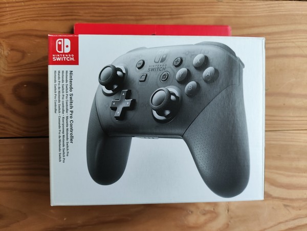 Mando Nintendo Switch Pro Controller USB - Gris + FUNDA DE REGALO