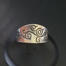 Sterling Silver Boho Swirling Patterned Curved Band Ring Size 9