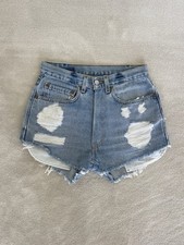 VINTAGE LEVIS 550 DISTRESSED DENIM SHORTS - SIZE 26
