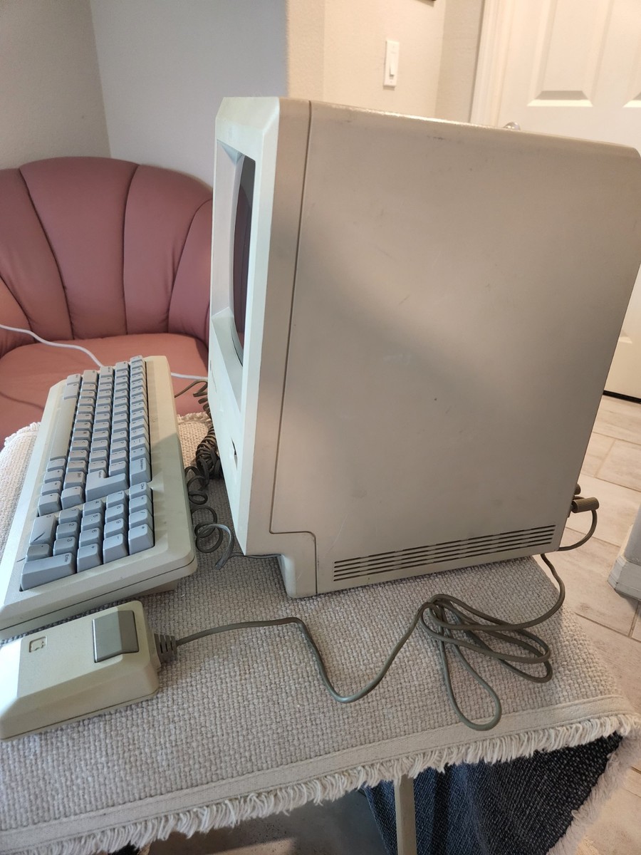 1987 Apple Macintosh Plus 1Mb Vintage Computer with Keyboard and