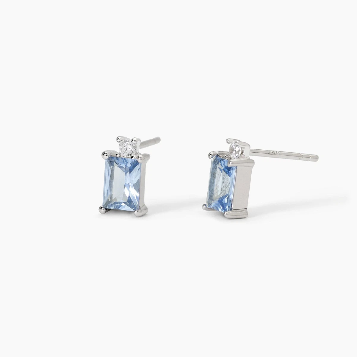 SLUYNZ Orecchini A Cerchio Huggie In Argento 925 Con Gemma Blu Sintetica – Ipoallergenici, Con Confezione Regalo