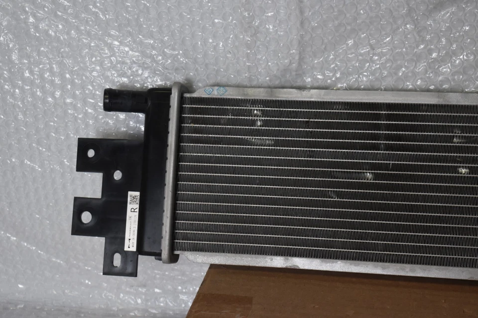 INFINITI Q50 辅助收音机 2016 - 2020 定制 — 第 2/4 张图片