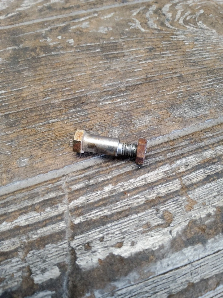 1981 81 81-83 Kawasaki KZ750 KZ 750 LTD передний ручной тормоз рычаг крепление штифт болт - Изображение 2 из 4