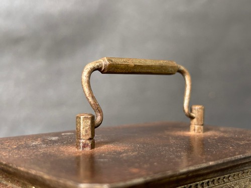 RARE OLD VINTAGE HANDMADE BRASS WORK RUSTIC IRON CARRIAG CLOCK CASE FRAME PARTS - Picture 9 of 15
