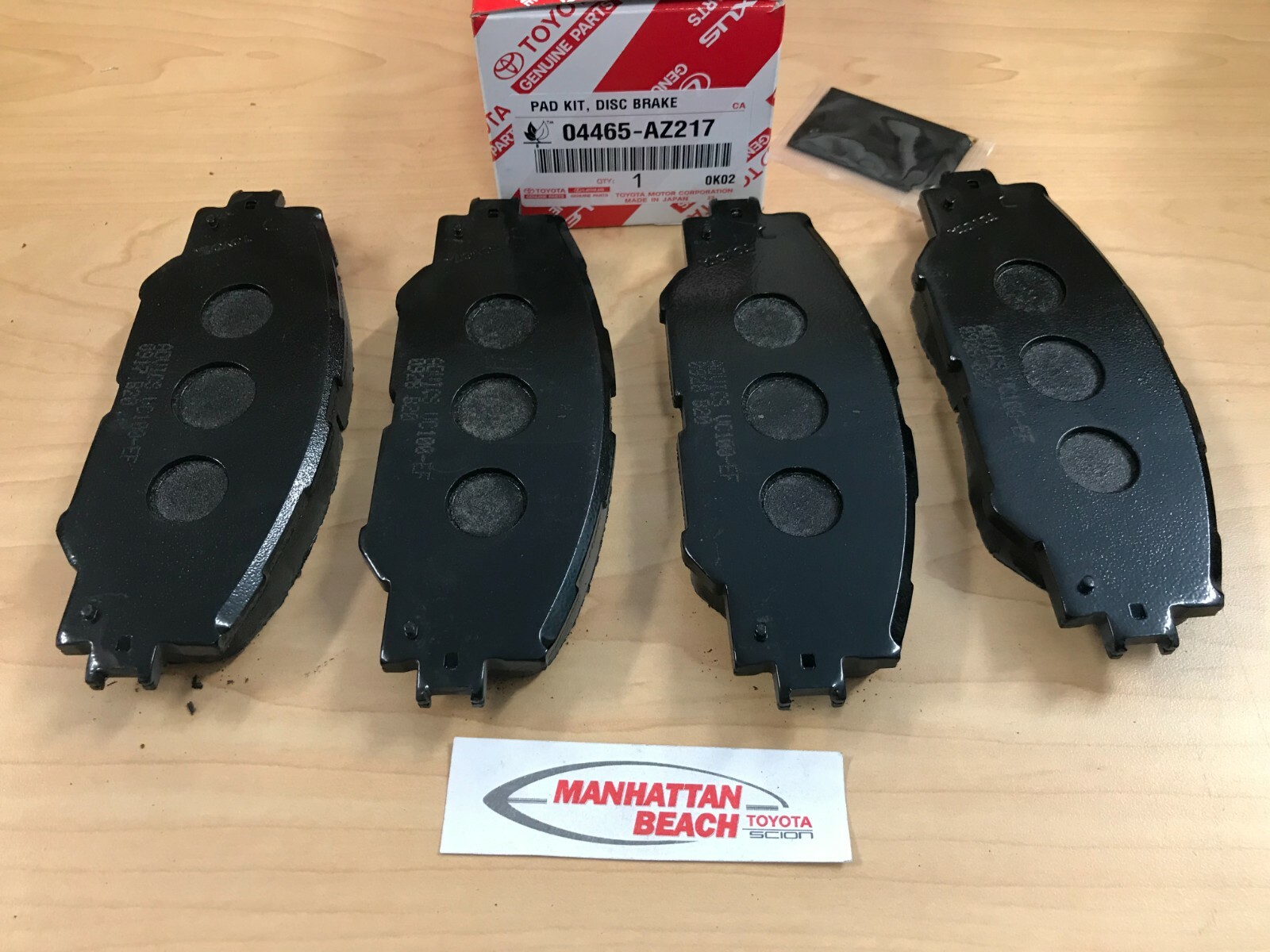 20132018 RAV4 LTD, SE, XLE Front Brake Pads Genuine Toyota Ceramic
