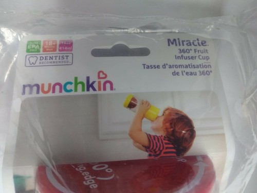 Munchkin Miracle 360 Fruit Infuser Cup Red - Picture 2 of 3