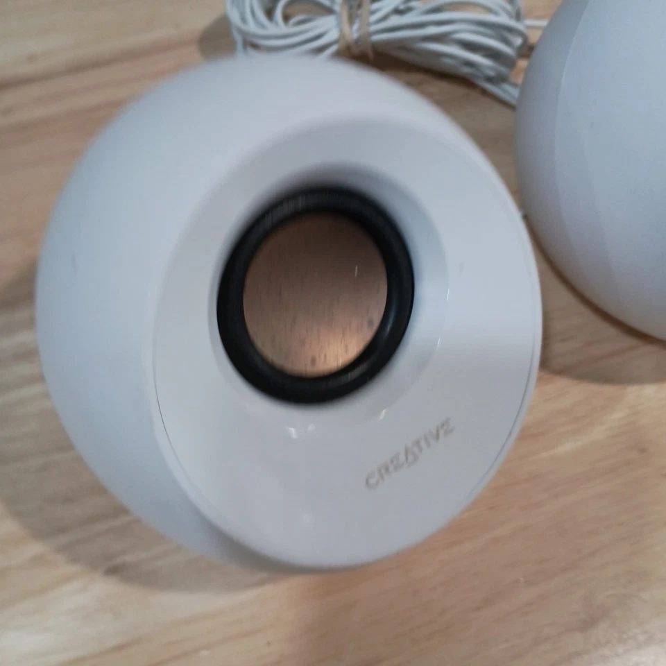 Creative Pebble Se Minimalist 2.0 Usb Powered Pc Speakers - Image 2 of 4
