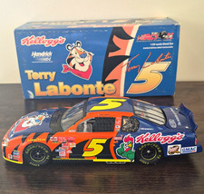 Terry Labonte #5 Kellogg's 2002 Chevy Monte Carlo 1:24 Diecast