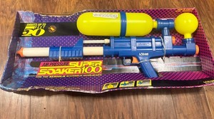 Vintage 1990s Larami Super Soaker 100 Air Pressure Water Gun Toy Orange Green