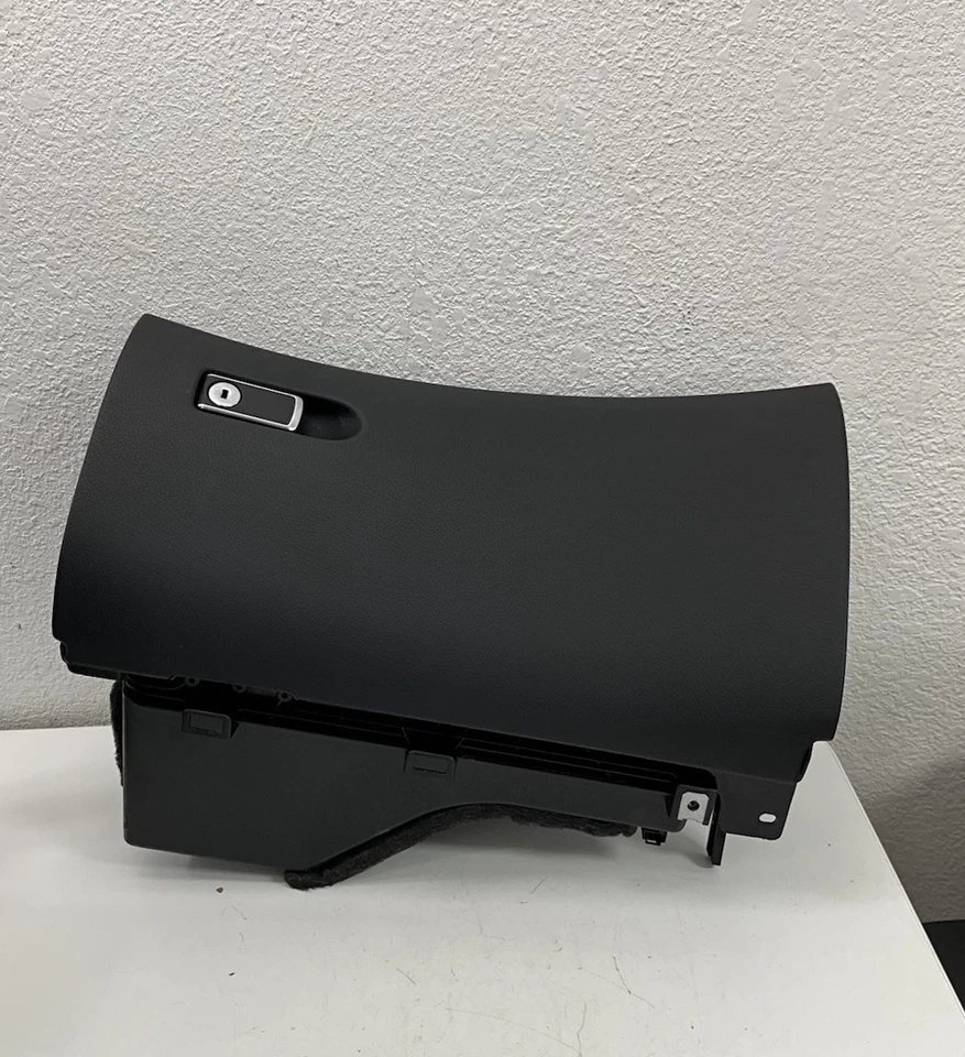 Mercedes-Benz E300 2017 guantera negra completa OEM Foto 4 de 4