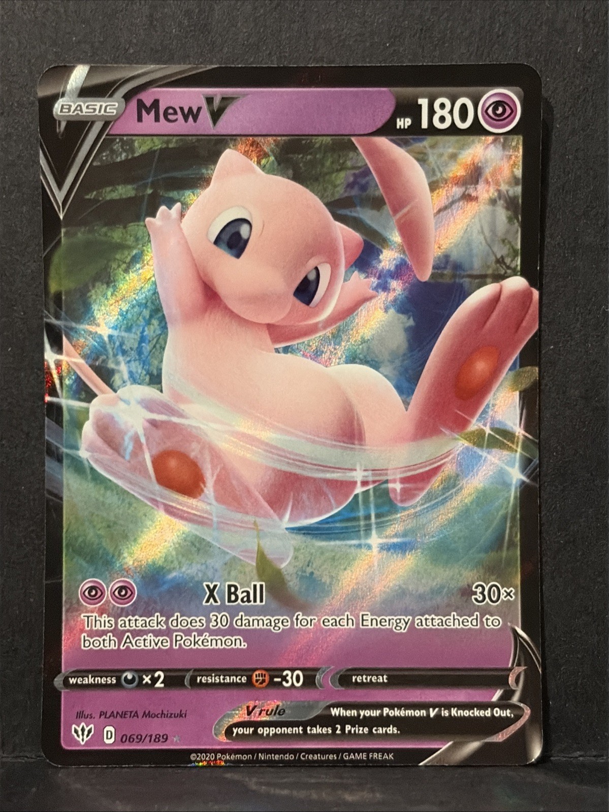 Mew V 69/189 Ultra Rare Darkness Ablaze Pokémon TCG