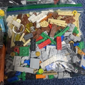 LEGO Creator Expert Winter Village 10249 Winter Toy Shop 100% Complete Good Shap