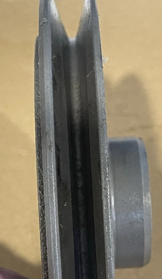 Polea de correa en V del cigüeñal original vintage para Fiat 128 X1/9 4179189 OEM Foto 2 de 4