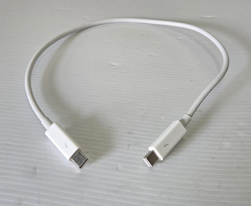 Genuine Apple Data Transfer Thunderbolt 2 TB2 Cable .5M
