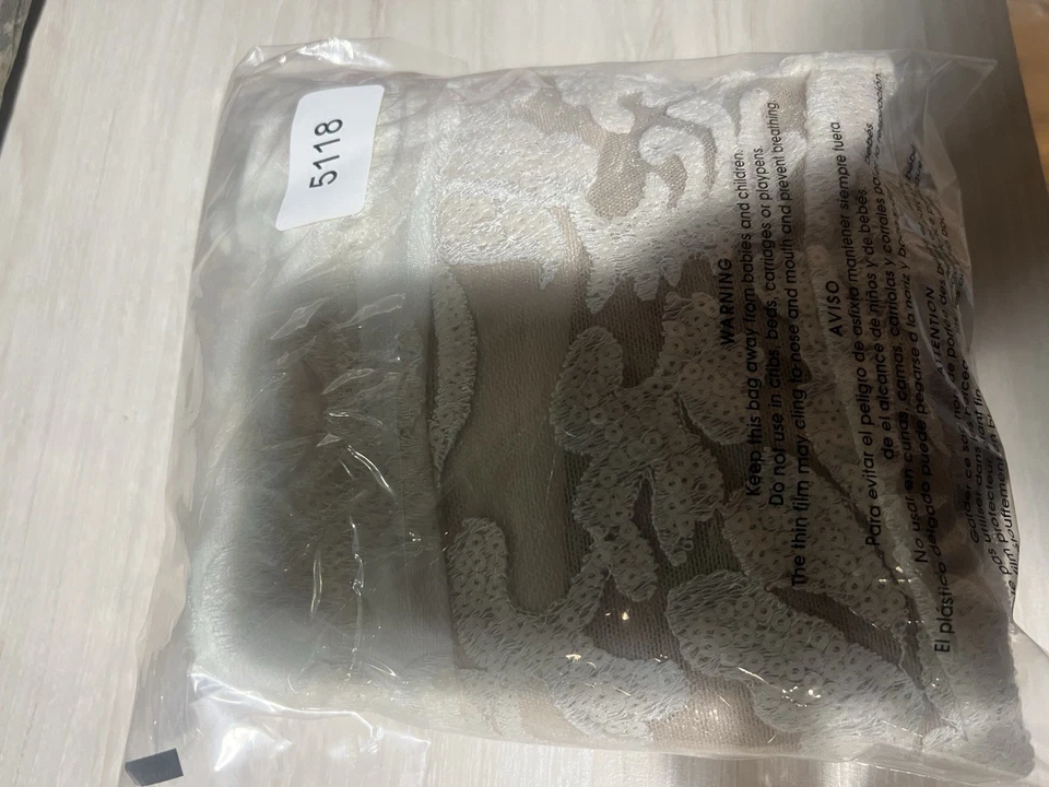 Vestido mediano de encaje blanco Va Voom de colección Y2K para mujer Foto 4 de 4