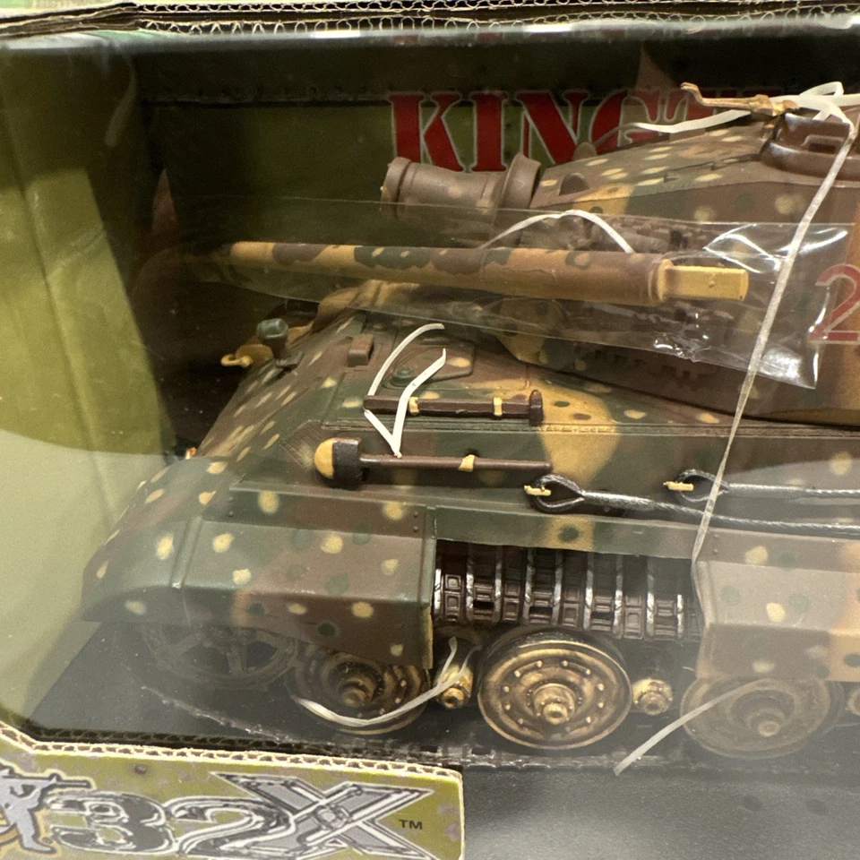 Ultimate Soldier 32X Cold Steel, 1:32 WW2 KINGTIGER - Image 3 of 4