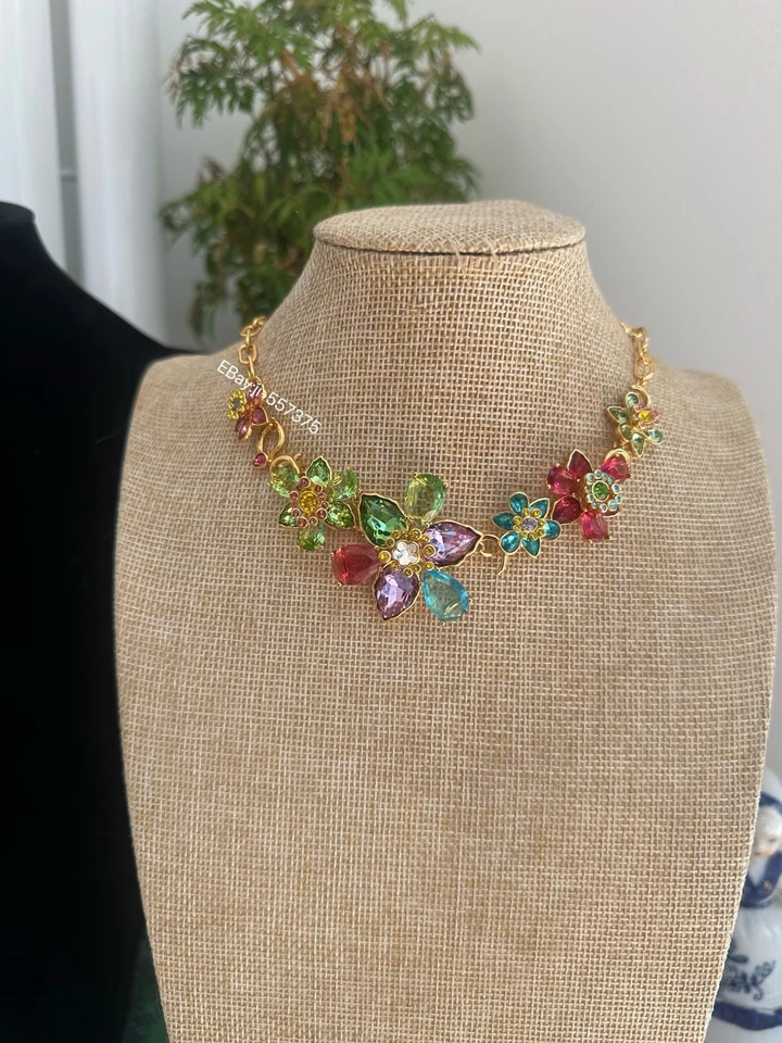 Swarovski Gema Necklace ldyllia Flower Multicoloured, Gold-tone plated - Image 4 of 4