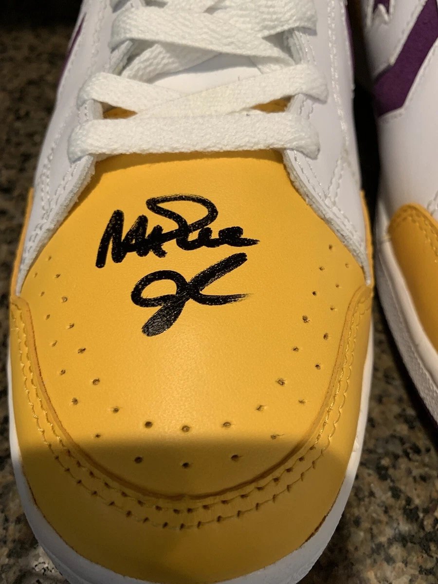 Lakers Magic Johnson Converse Triple Double Shoe Size 12 Signed/Autographed  BGS