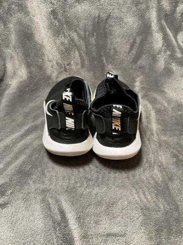 Kinder Nike Flex Runner Schuhe Größe 1,5Y - KOSTENLOSER VERSAND!!! - Bild 3 von 8