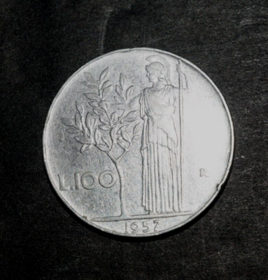 Pair of ITALIAN 0.5 Lira 1975 & 1976 Coins 0.875