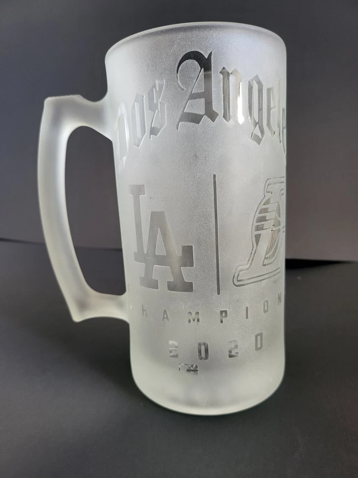 Dos Angeles - Los Angeles Lakers / Dodgers 2020 Champions 24 унции Матовая пивная кружка - Изображение 2 из 4