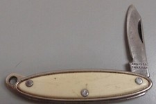TINY PROVIDENCE CUTLERY OVAL HANDLE KEYCHAIN KNIFE SINGLE BLADE USA MADE GUC
