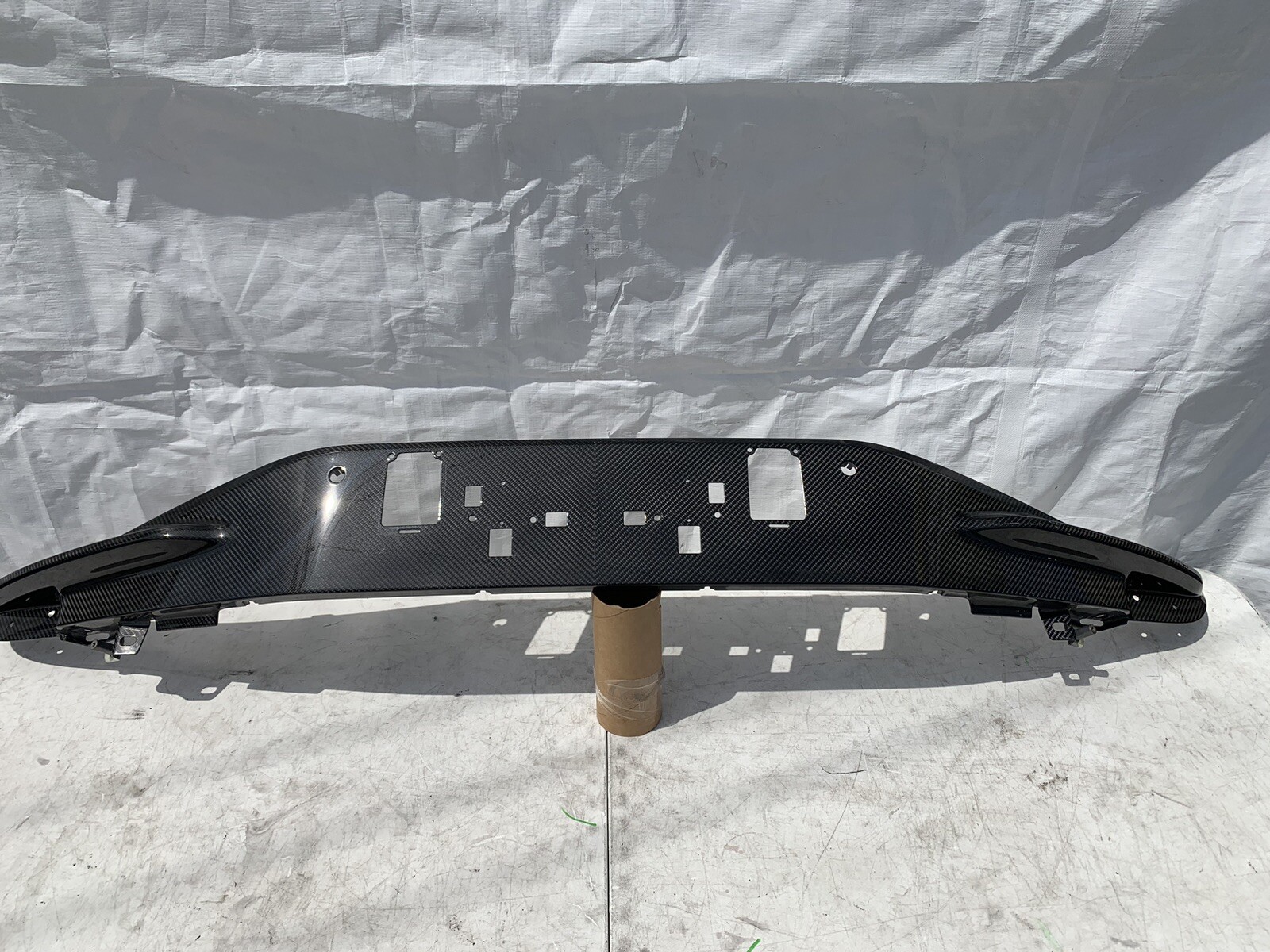 2018-22 ASTON MARTIN DBS FULL CARBON REAR BUMPER INSERT/  KY7317E955AB OEM