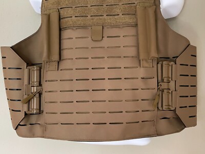 PROTECH Tactical Armor Plate Carrier Sz M Short Coyote PROTECH Tactical Armor Plate Carrier Sz M Short Coyote