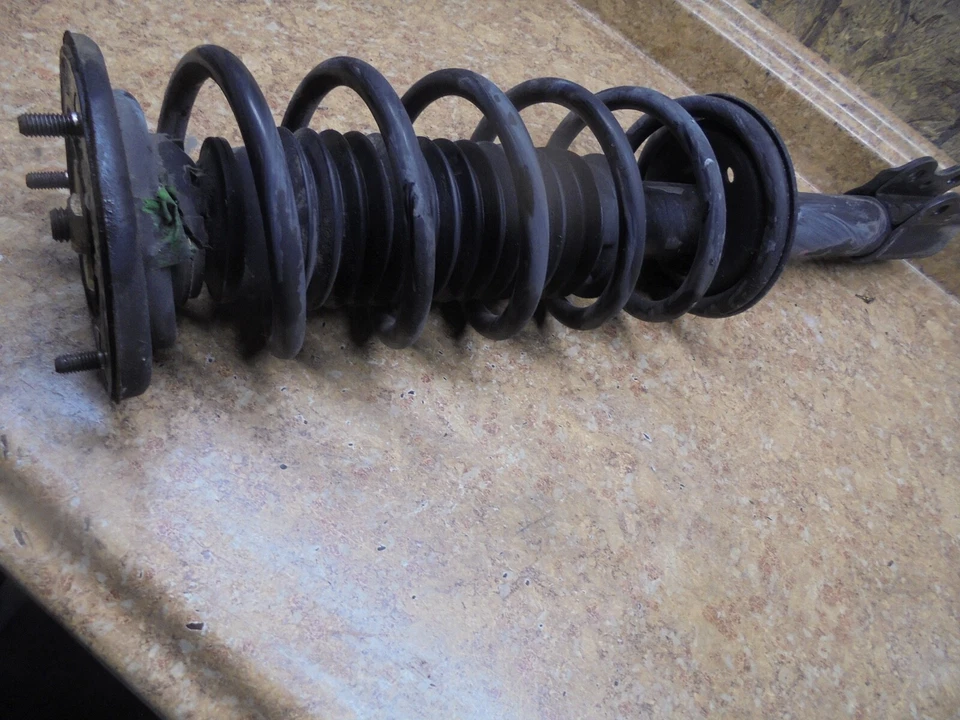 Amortiguador trasero Saturn SC2 SC 2 S 1999 suspensión izquierda derecha resorte 1998 Foto 3 de 3