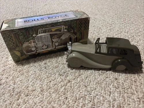 Avon Rolls-Royce Deep Woods After Shave Decanter – FULL w/ Box – 6 oz - NOS