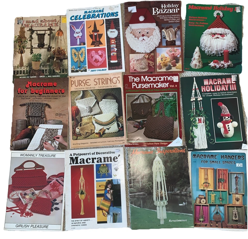 Macrame lot of 12 vintage pattern books Good Ones! Purses Decor - Image 2 of 4