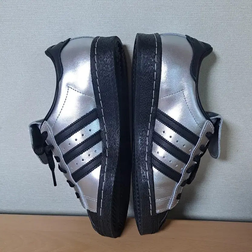 Adidas Superstar 82 Metallic Silver Sneakers 235-240 thumbnail 7
