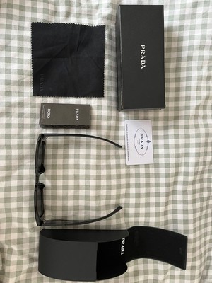 Prada Sonnenbrille Symbol in schwarz (fast) nagelneu (mit Quittung, beschädigter Karton)