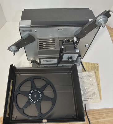 Projecteur Super 8 Bell & Howell 456A – À Réviser Ou Pièces – Avec Boîte