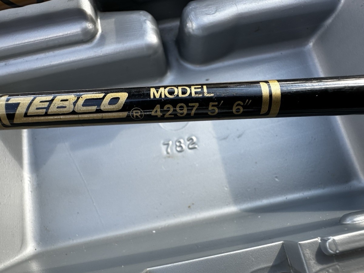 Zebco OMEGA 144 Reel W/ #4297 5'6” Fiberglass Rod & Hard Plastic