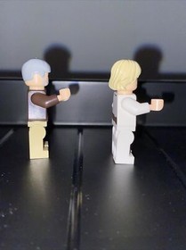 Luke Skywalker And Obi Wan Kenobi Lego Minifigures 75052-1