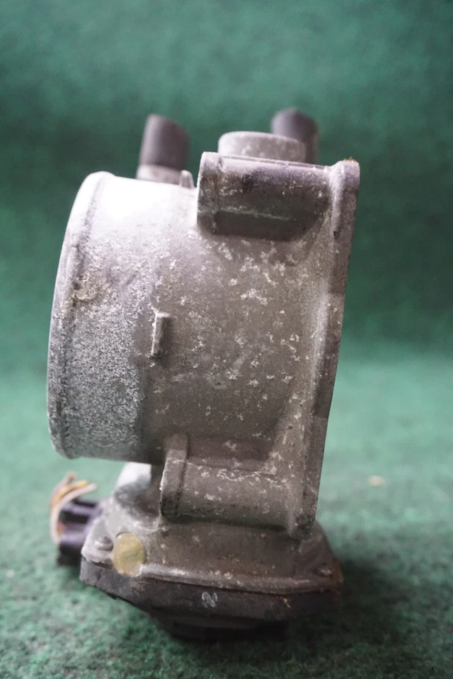 2014 TOYOTA SIENNA 3.5L CORPO DO ACELERADOR FABRICANTE DE EQUIPAMENTO ORIGINAL 220300P050 140.820 MILHAS - Imagem 2 de 4