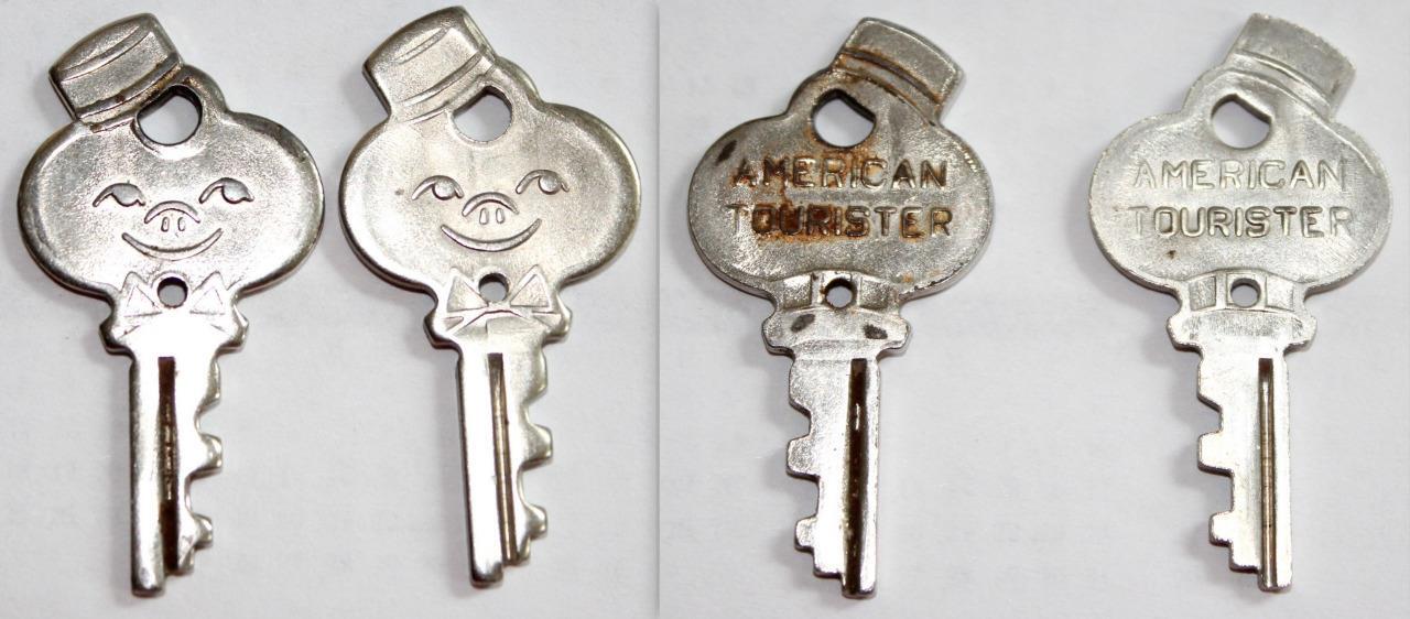 Keys Smiling Bellhop