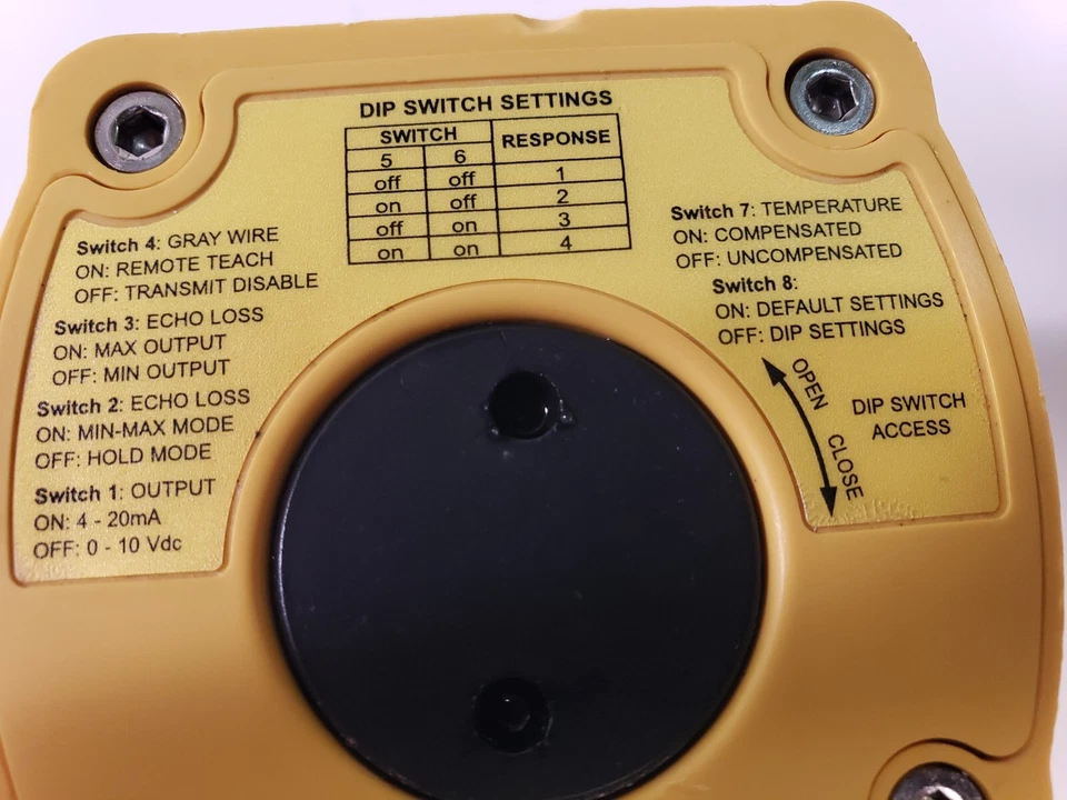 Banner U‑GAGE QT50ULBQ6CRFV Ultrasonic Level Sensor 0‑10 V 4‑20 mA 8 m Range - Image 3 of 4