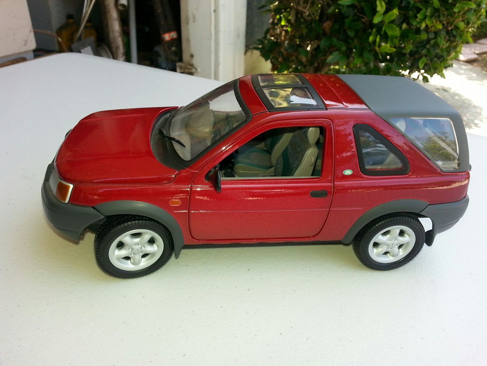 Picture 4 of 5