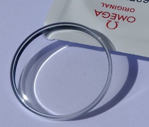 omega seamaster crystal