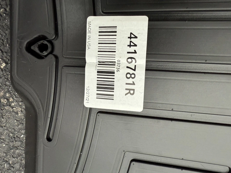 Forro de piso WeatherTech para Hyundai Tucson 2022-2025 - 1ª y 2ª fila, negro Foto 4 de 4