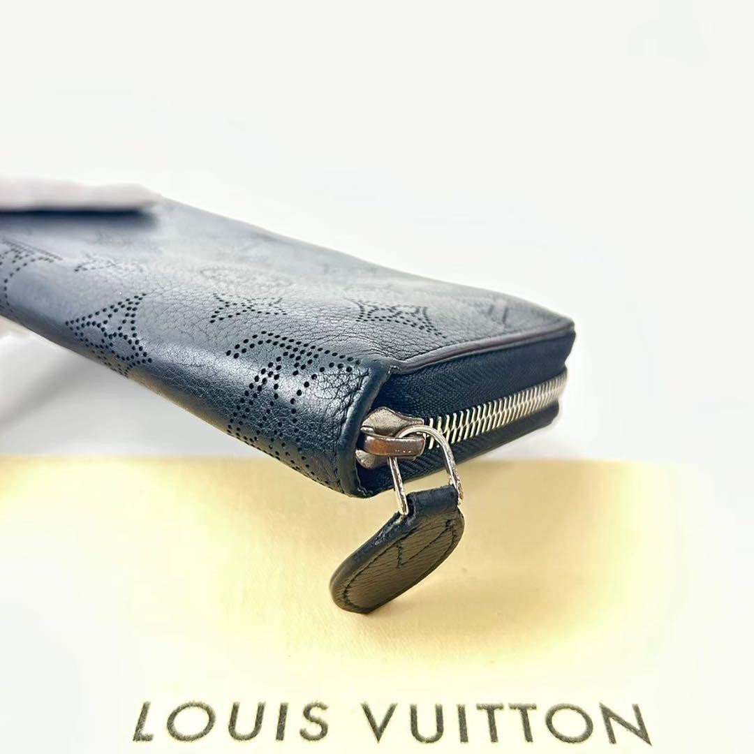 Super Rare Beautiful Item Louis Vuitton Long Wallet Black Monogram Authentic M61 image 3