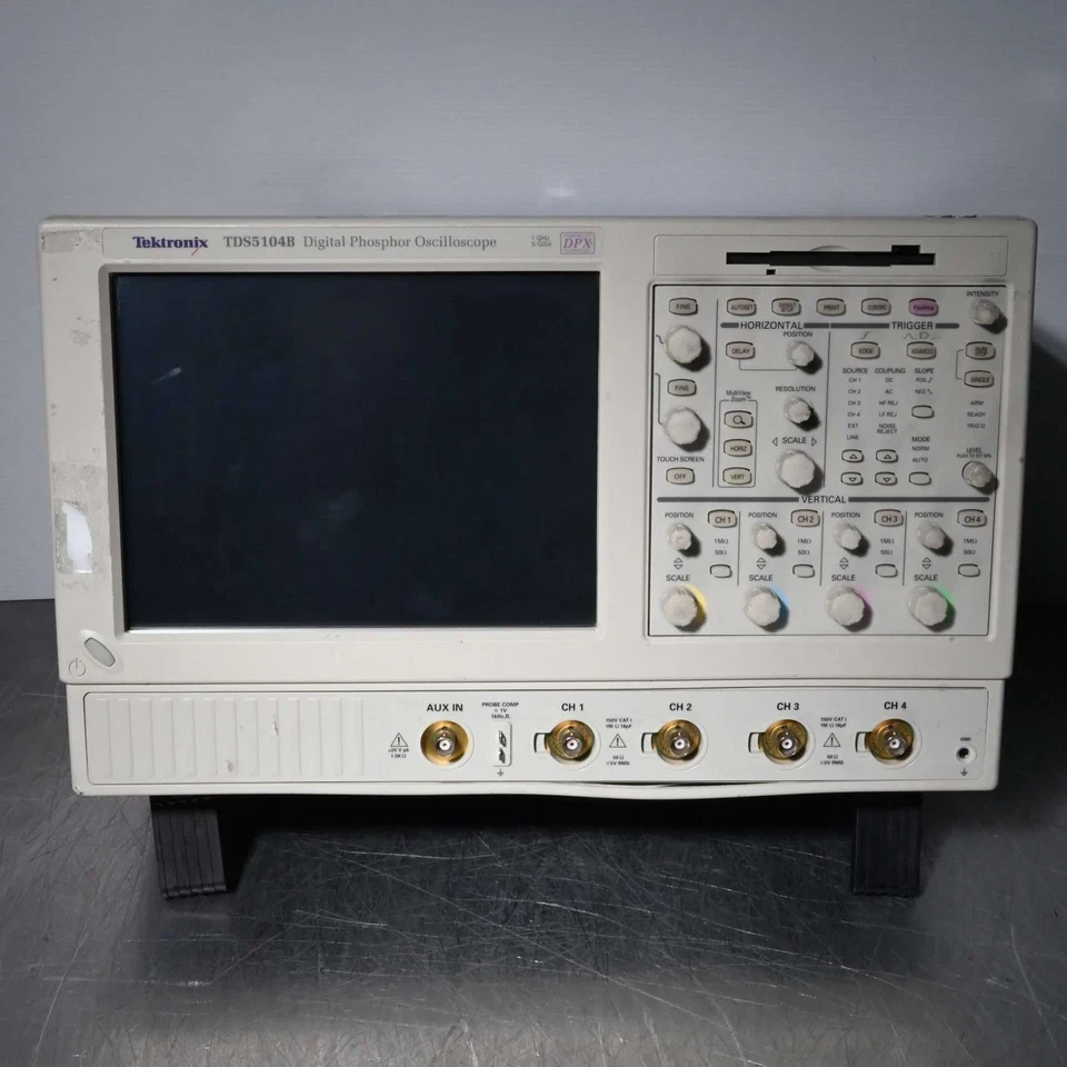 Osciloscopio digital de fósforo Tektronix TDS5104B 4 CANALES 1 GHz 5 GS/s - Códigos de error Foto 4 de 4