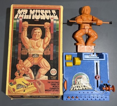 Vintage 1977 MR. MUSCLE GAME- Word Champ Lifting Game Ideal Toy Corp - COMPLETE