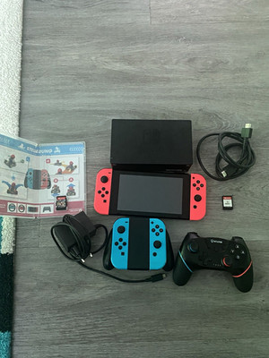 Nintendo Switch HAC-001 32GB mit Dock, Joy-Cons Rot/Blau, Pro, 2 Spiele